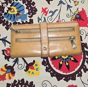 Hobo Vintage Tan Leather Women's Wallet